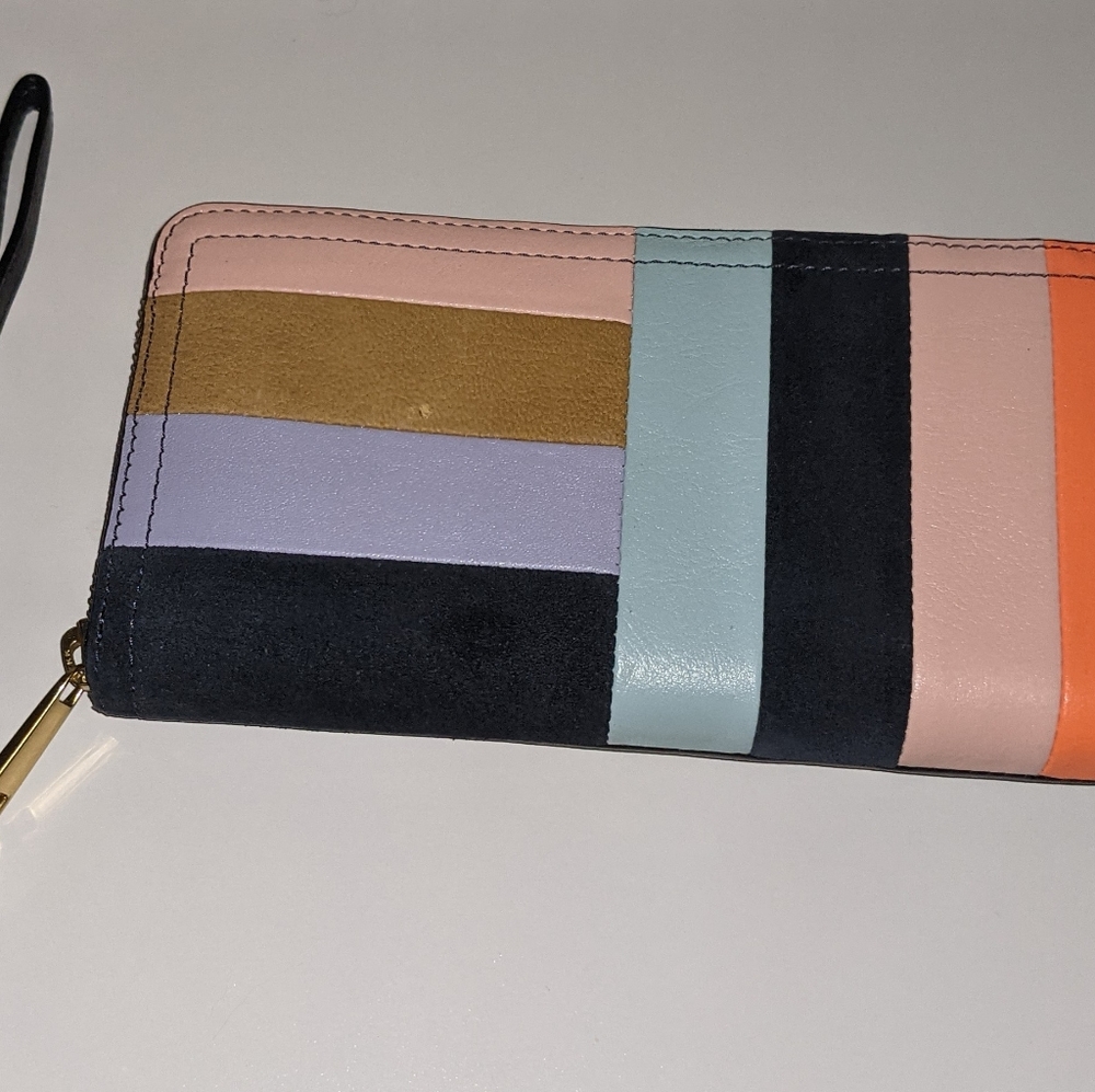 Fossil Zip around Wallet